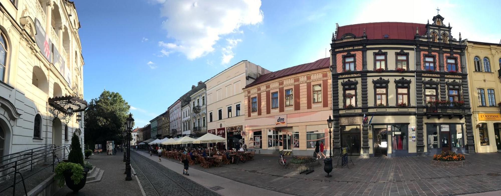 E1 Luxury Oldtown Apt - 2X Parking, Foodstore, Pcscreen, Netflix, Unlimited Music, Crib, Babychair, Fastwifi, Aircon Koszyce Zewnętrze zdjęcie
